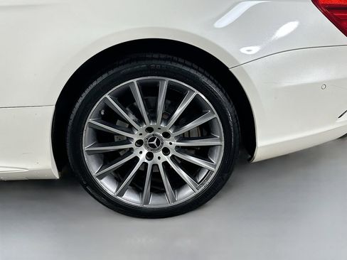 Used 2018 Mercedes-Benz SL 550 image 29