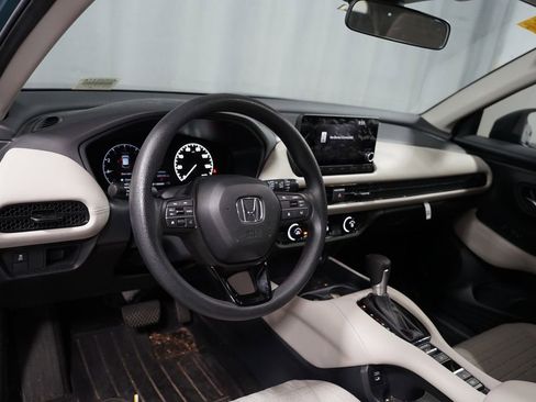 Used 2025 Honda HR-V LX image 7