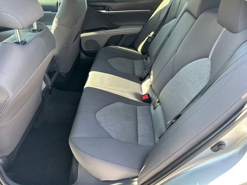 Used 2022 Toyota Camry LE image 20