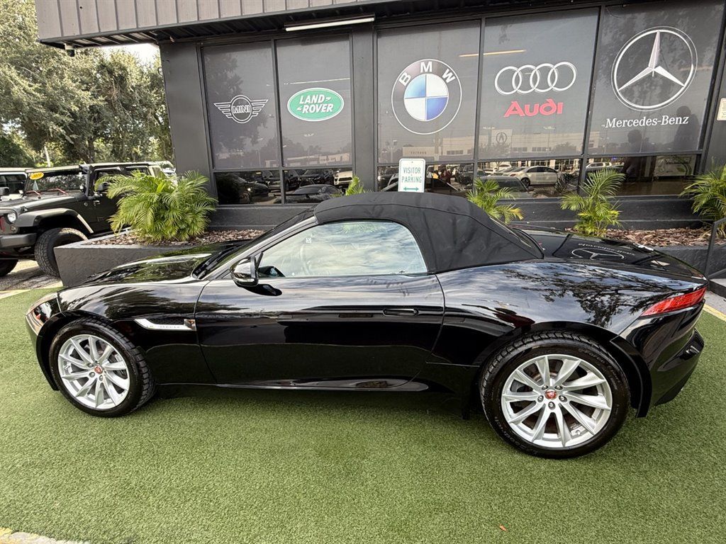 Used 2017 Jaguar F-TYPE Convertible RWD image 9
