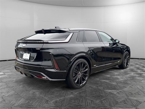 New 2026 Cadillac Lyriq V image 5