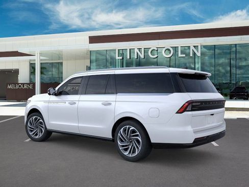 New 2025 Lincoln Navigator L Reserve image 4