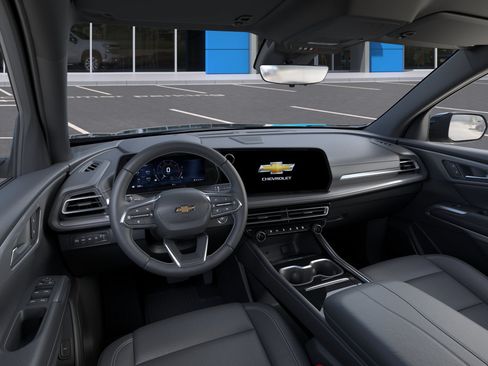 New 2027 Chevrolet Traverse LT w/ Driver Confidence Package AWD/4WD image 15