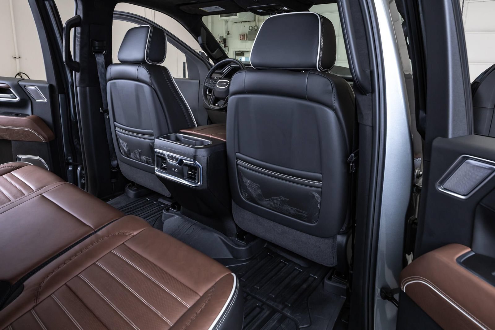 Used 2025 GMC Sierra 2500 Denali Ultimate AWD/4WD image 28
