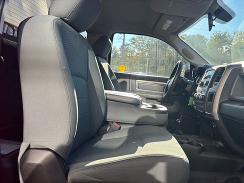 Used 2017 RAM 5500 Tradesman w/ Power & Remote Entry Group image 39