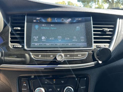 Used 2021 Buick Encore Preferred w/ Safety Package II image 24