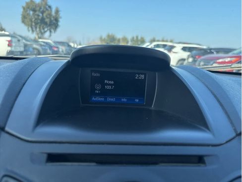 Used 2018 Ford Fiesta SE image 5