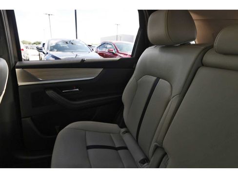 Used 2026 MAZDA CX-90 3.3 Turbo w/ Preferred Package AWD/4WD image 9