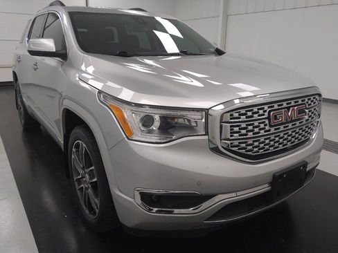 Used 2019 GMC Acadia Denali w/ Technology Package AWD/4WD image 14