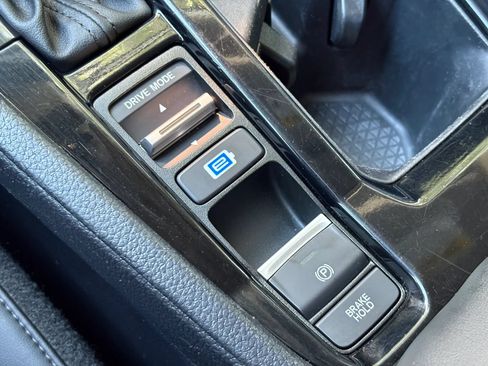 Used 2024 Honda Accord EX-L image 15