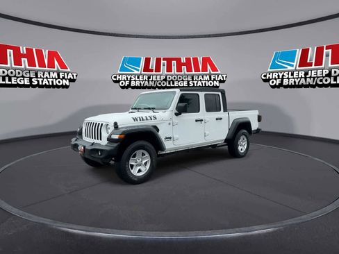 Used 2020 Jeep Gladiator Sport w/ Quick Order Package 24S AWD/4WD image 4