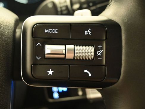 Used 2025 Hyundai Santa Fe Limited image 35