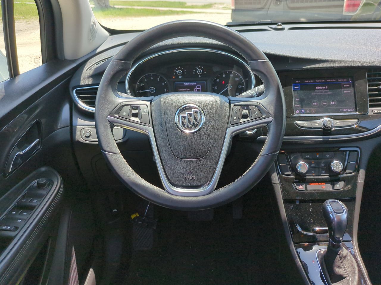 Used 2022 Buick Encore Preferred w/ Safety Package AWD/4WD image 15