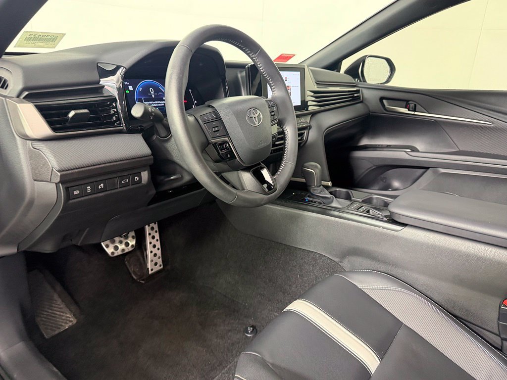 Used 2026 Toyota Camry SE w/ Convenience Package FWD image 13