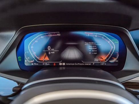 Used 2021 BMW X6 xDrive40i w/ M Sport Package image 19