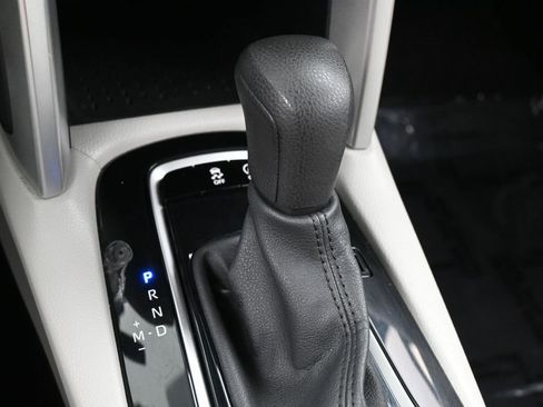 Used 2022 Toyota Corolla Cross L FWD image 20