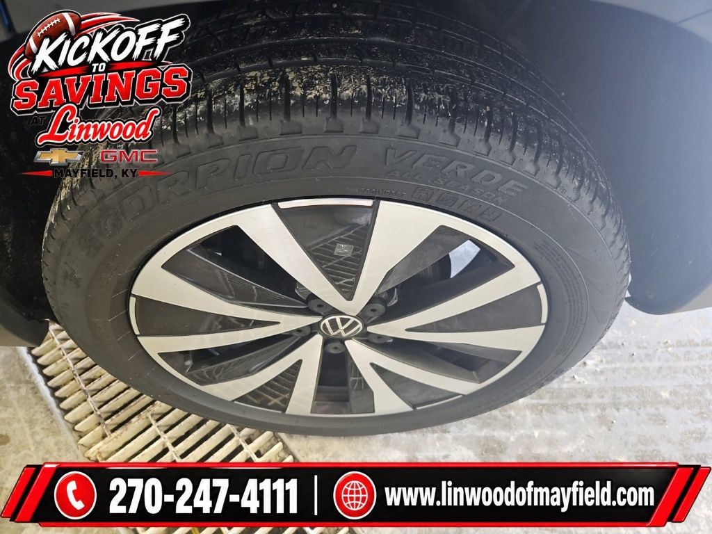 Used 2022 Volkswagen Taos SE AWD/4WD image 7