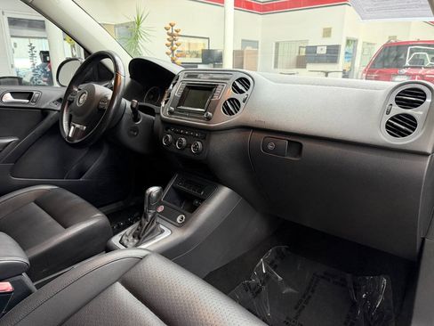 Used 2016 Volkswagen Tiguan S AWD/4WD image 18