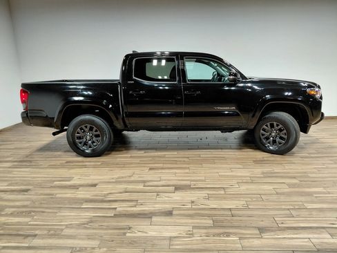 Used 2023 Toyota Tacoma SR5 image 12