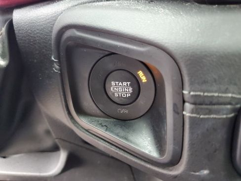 Used 2024 Jeep Wrangler Sahara image 16