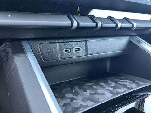 New 2026 Chevrolet Colorado Trail Boss AWD/4WD image 36