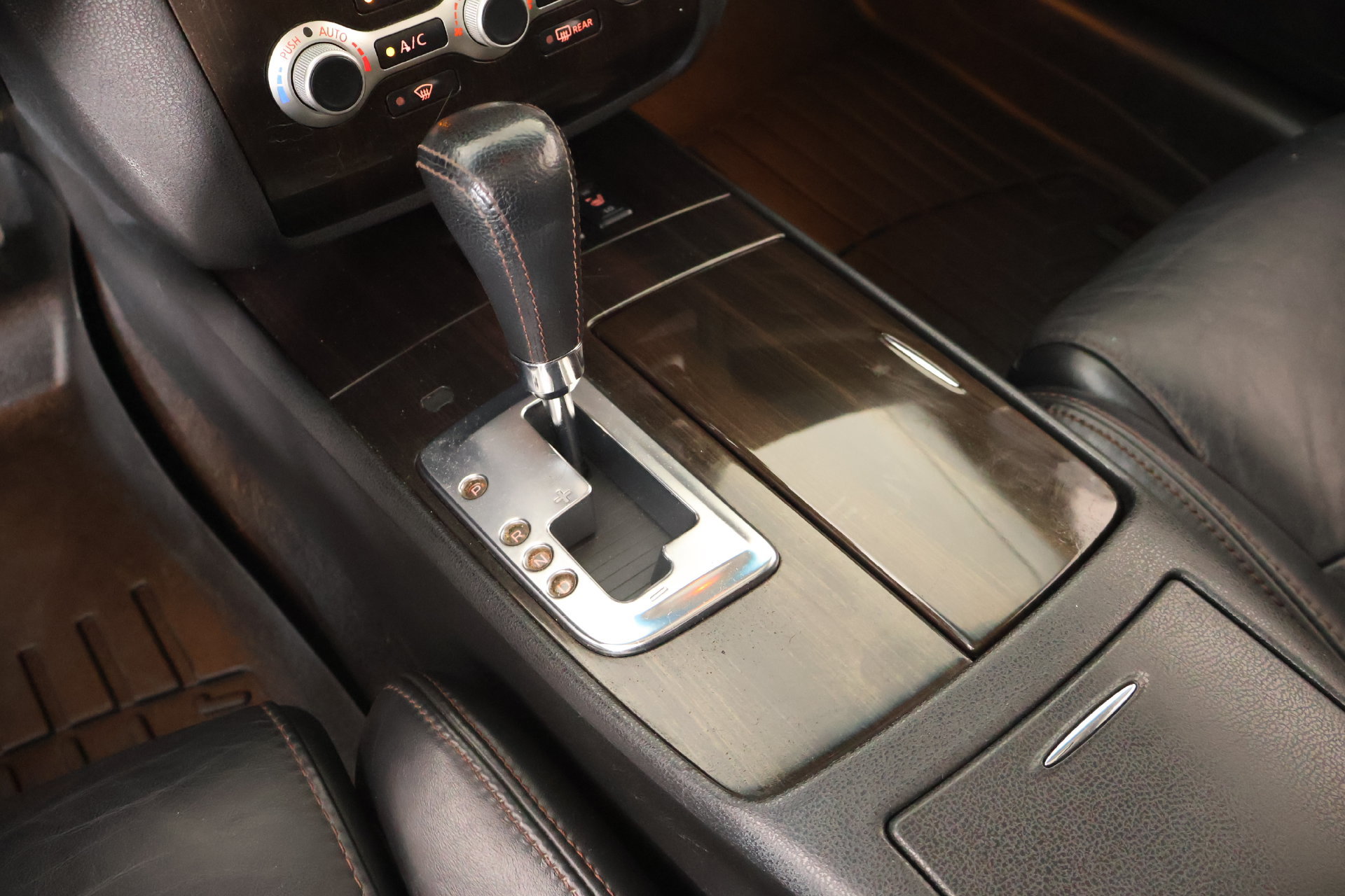 Used 2013 Nissan Maxima 3.5 SV w/ Premium Pkg FWD image 9