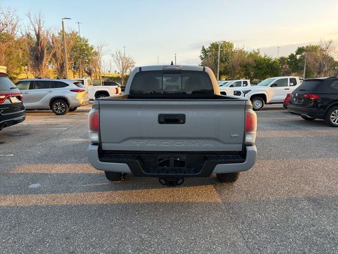 Used 2021 Toyota Tacoma TRD Sport image 4