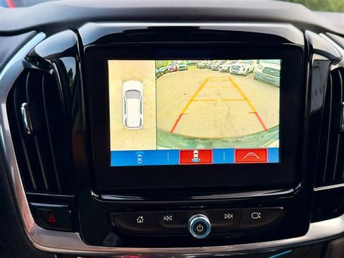 Used 2019 Chevrolet Traverse Premier AWD/4WD image 25