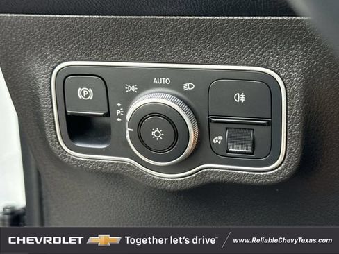 Used 2022 Mercedes-Benz GLB 250 image 23