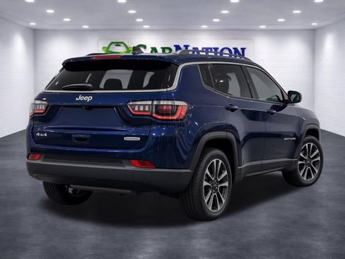 Used 2019 Jeep Compass Latitude w/ Cold Weather Group AWD/4WD image 4