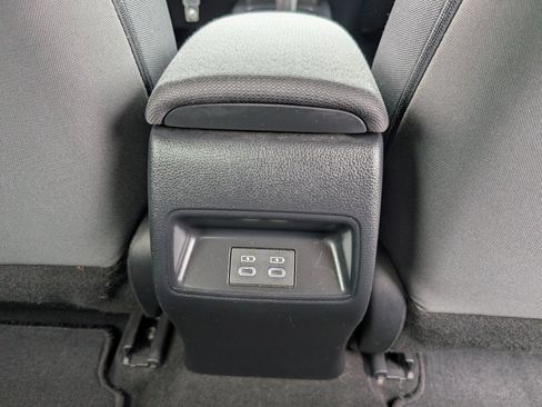 Used 2024 Toyota Corolla LE image 7