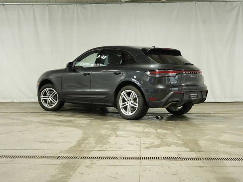 Certified 2022 Porsche Macan AWD/4WD image 3