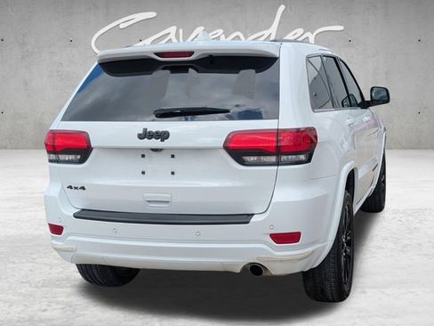 Used 2021 Jeep Grand Cherokee Laredo X image 16