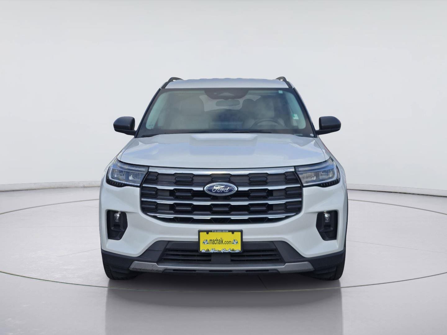 Used 2025 Ford Explorer Active w/ Active Comfort Package RWD image 2