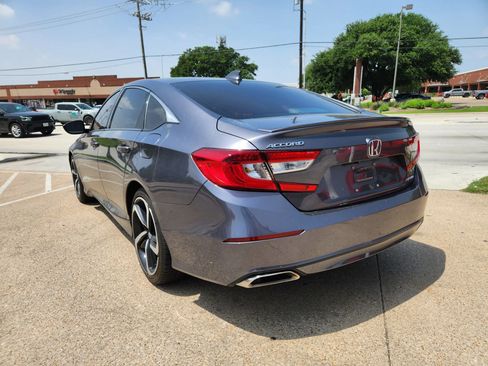 Used 2018 Honda Accord Sport image 3