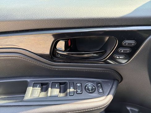 Used 2023 Honda Odyssey Touring image 15