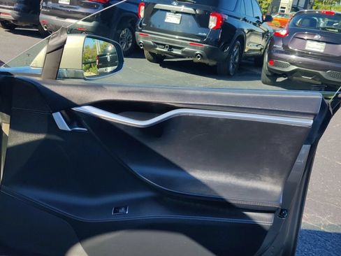 Used 2015 Tesla Model S 85D AWD/4WD image 30