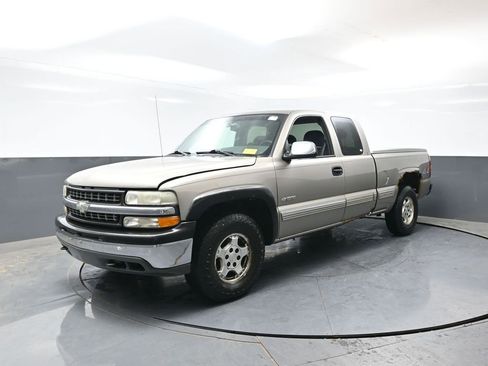 Used 2001 Chevrolet Silverado 1500 LS w/ Firm Ride Suspension Pkg AWD/4WD image 8