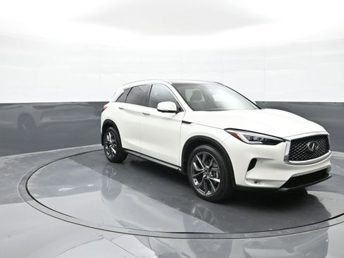 Used 2022 INFINITI QX50 Autograph image 2