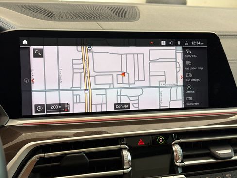 Certified 2022 BMW X5 xDrive40i w/ M Sport Package AWD/4WD image 24