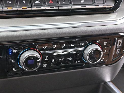 Used 2023 Chevrolet Silverado 1500 High Country w/ High Country Premium Package image 23