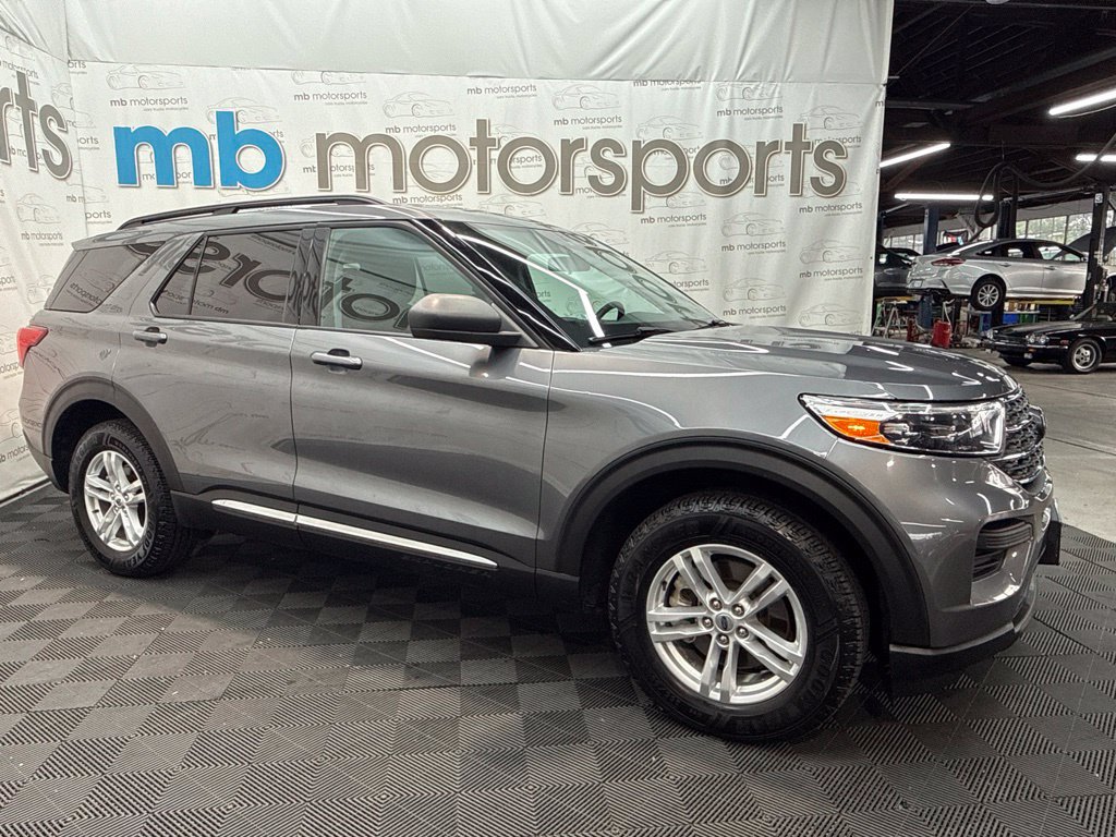 Used 2022 Ford Explorer XLT AWD/4WD image 11