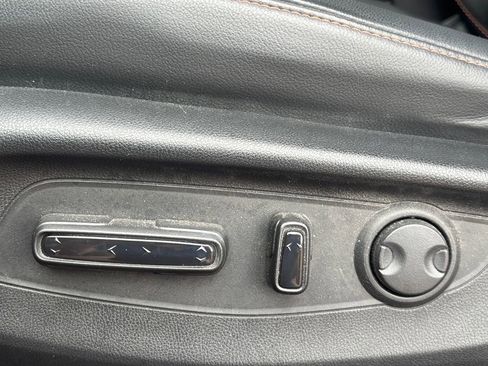 Used 2023 Honda CR-V Sport Touring image 8