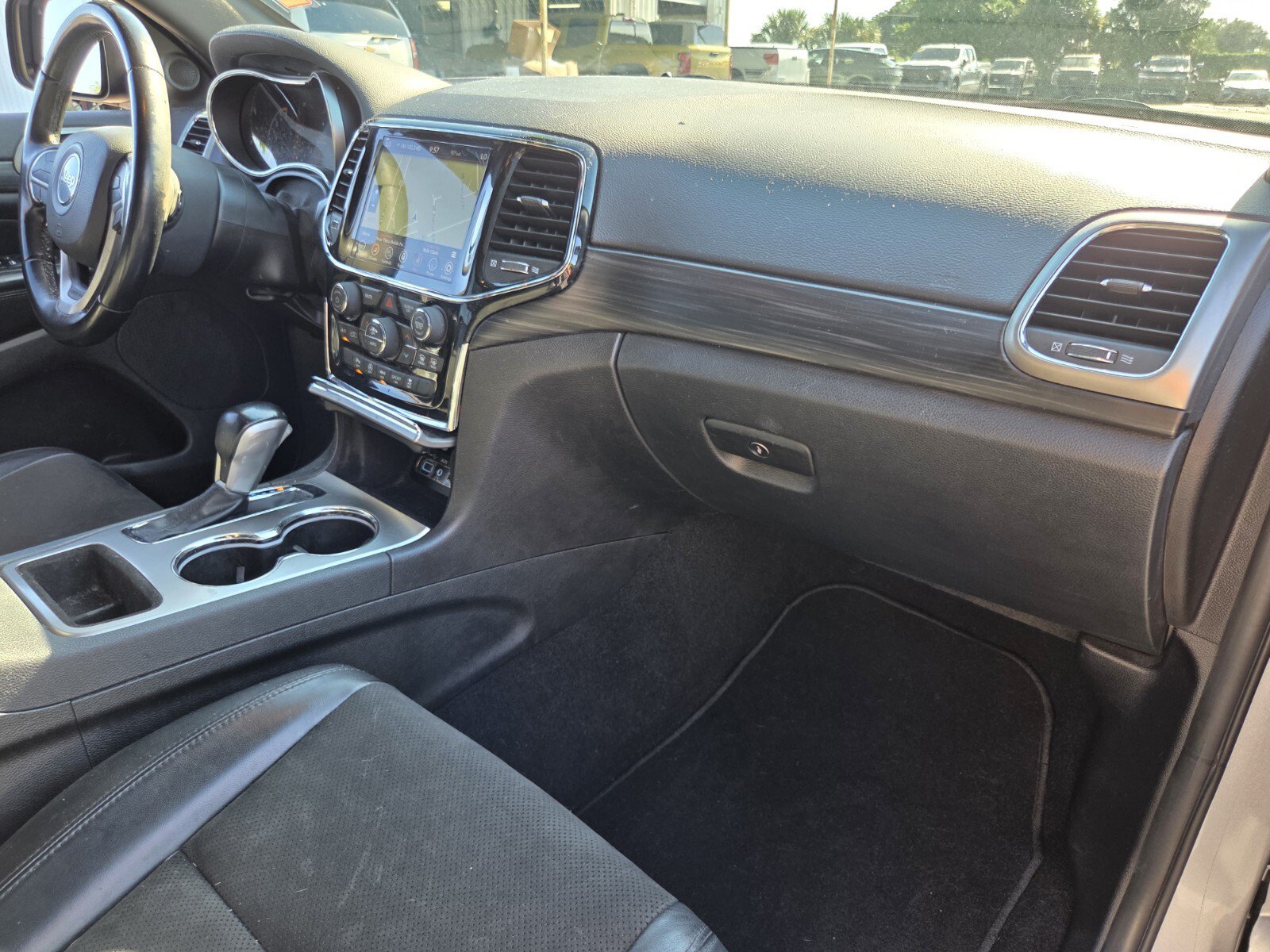 Used 2021 Jeep Grand Cherokee Laredo X RWD image 15