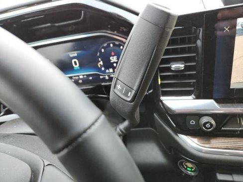 Certified 2025 Chevrolet Silverado 1500 LT image 14