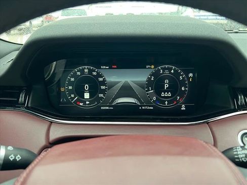 Used 2020 Land Rover Range Rover Evoque R-Dynamic HSE image 14