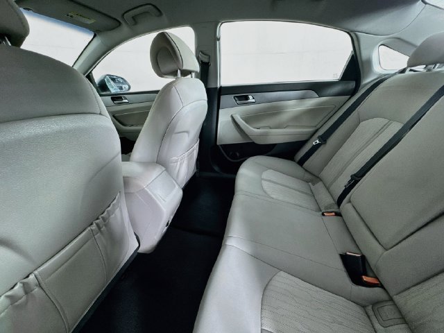 Used 2016 Hyundai Sonata SE FWD image 22