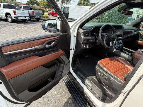 Certified 2023 GMC Yukon Denali Ultimate AWD/4WD image 29