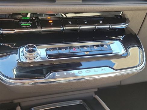 Certified 2024 Lincoln Corsair FWD image 19