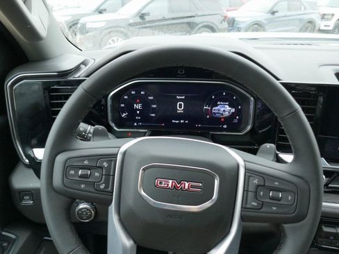 New 2026 GMC Sierra 1500 SLT image 28